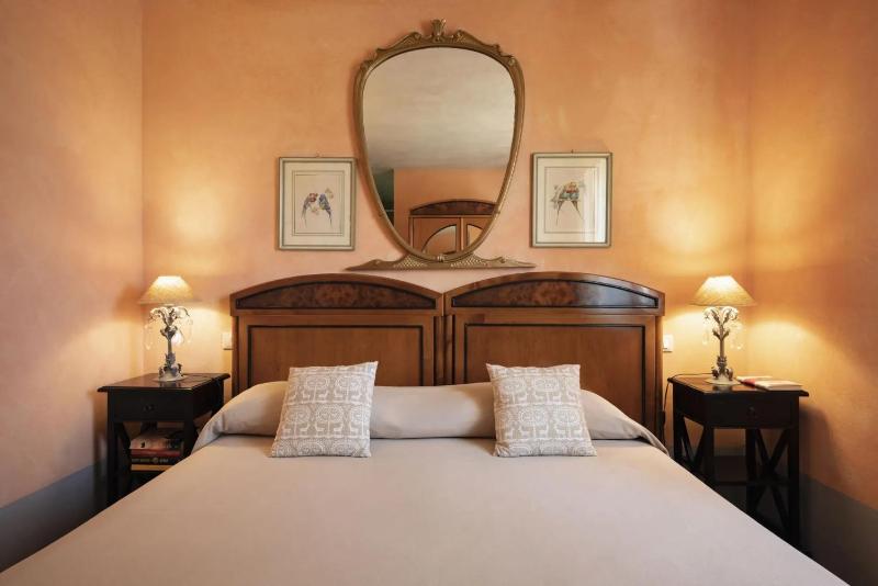 Standard Double or Twin Room image 1