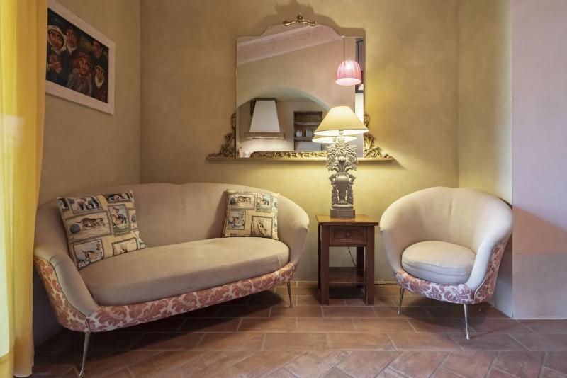 Deluxe Double or Twin Room image 3