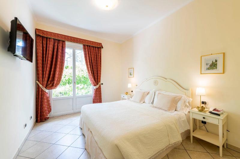Family Suite (2 Adults + 2 Children) image 3