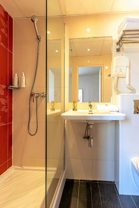 Comfort Double Room image 4