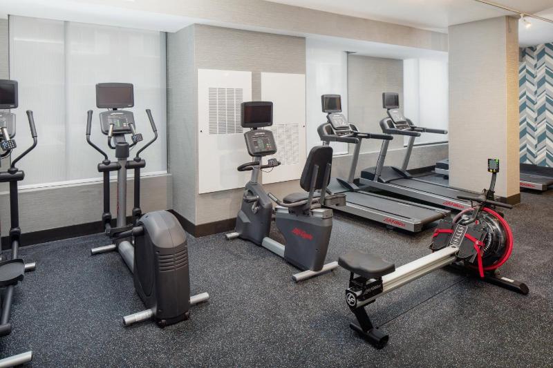 Holiday Inn Express Washington DC Downtown by IHG - image 9