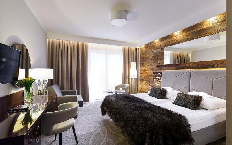 Double or Twin Room with access to Aquapark image 1