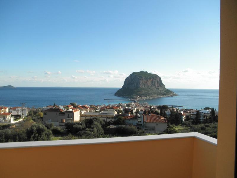 Deluxe Suite with Sea View image 4