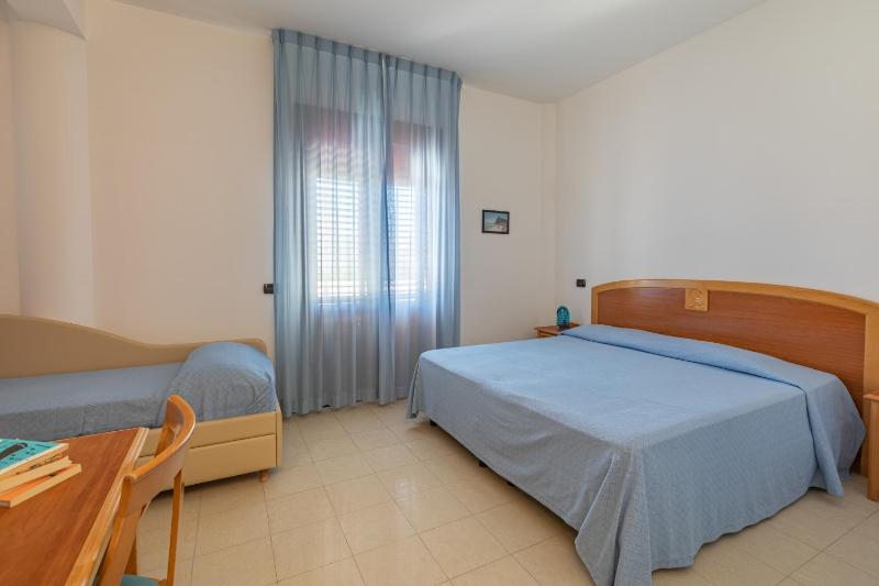 Triple Room image 1