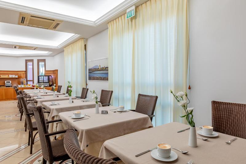 Hotel Sabbia d'Oro - image 32