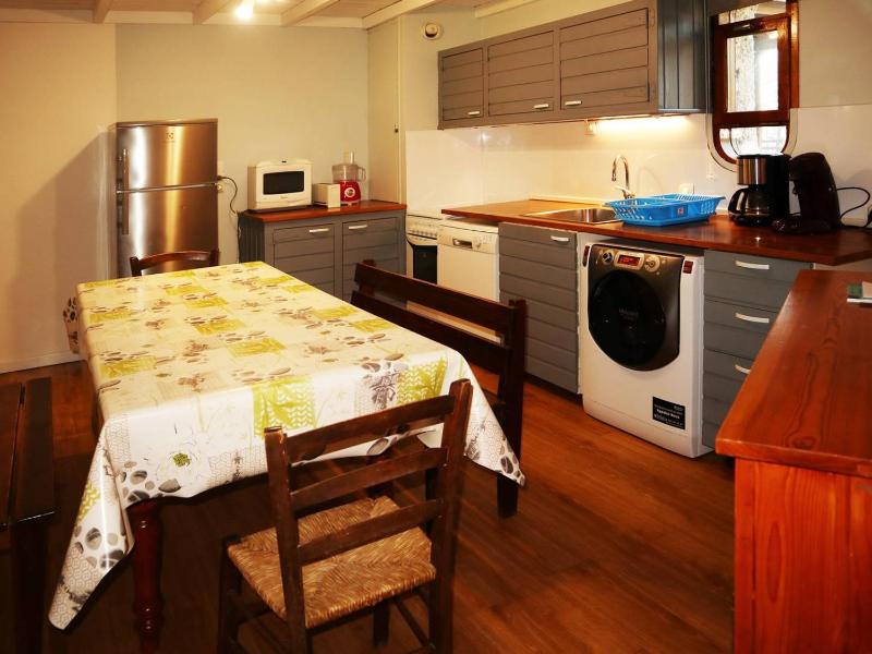Apartment (6 Adults) image 1