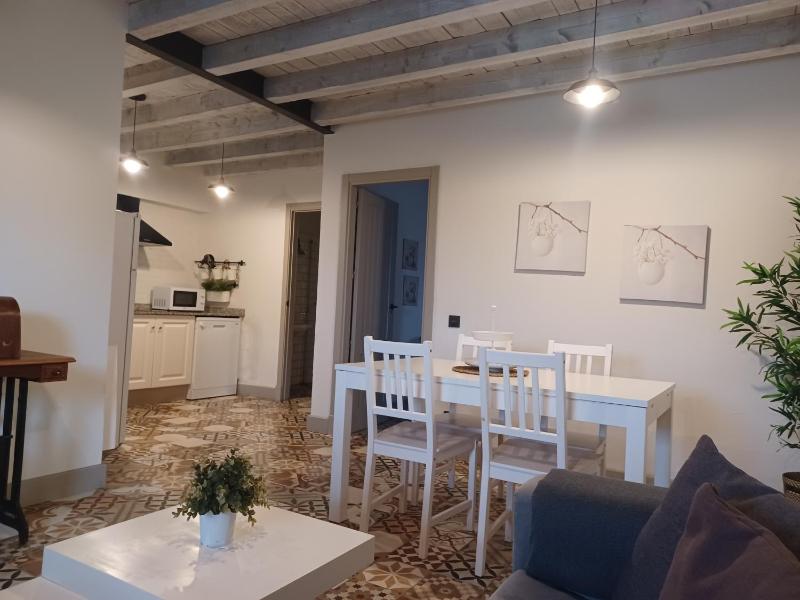 Apartamentos El Llanin Images