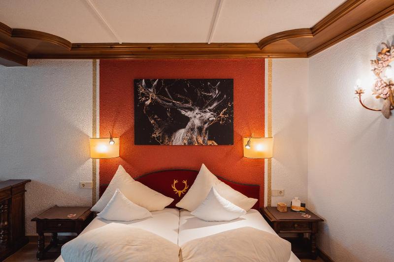 Deluxe Double Room image 1