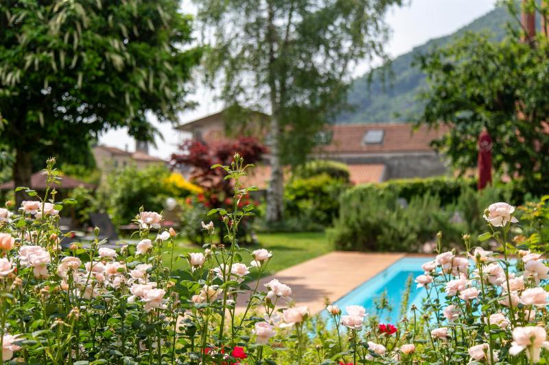 Double Room with Garden View image 1