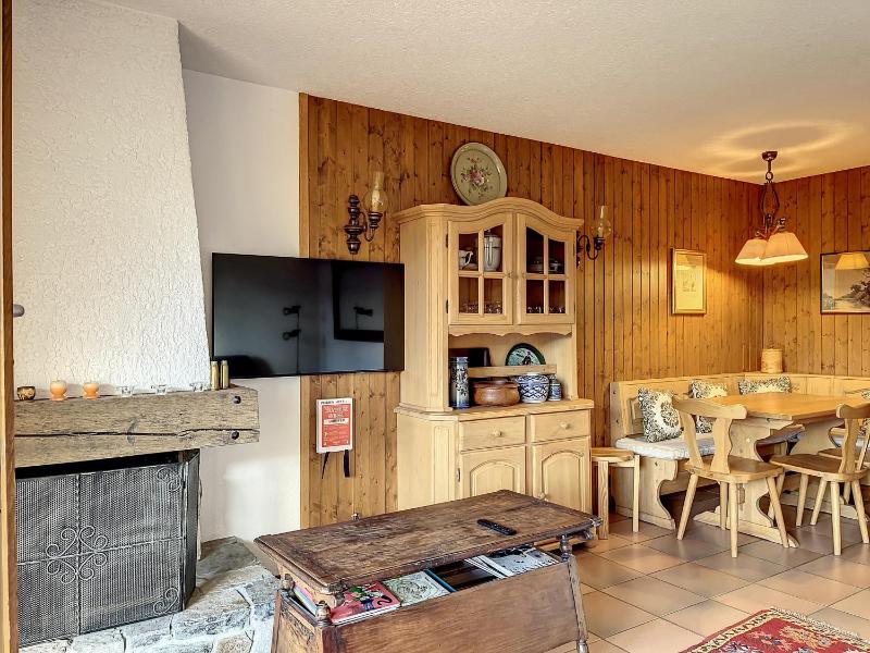 One-Bedroom Apartment image 2