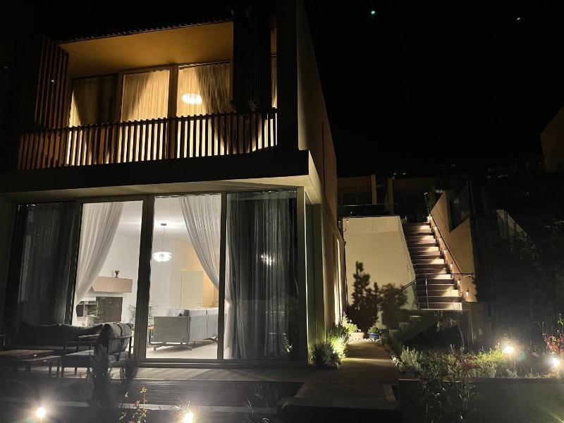 Green Coast 136 - image 7