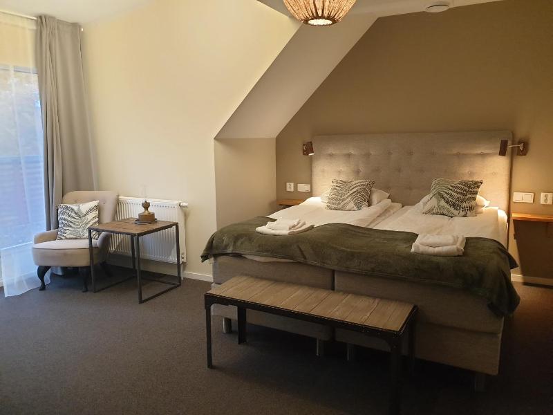 Deluxe Double Room image 4