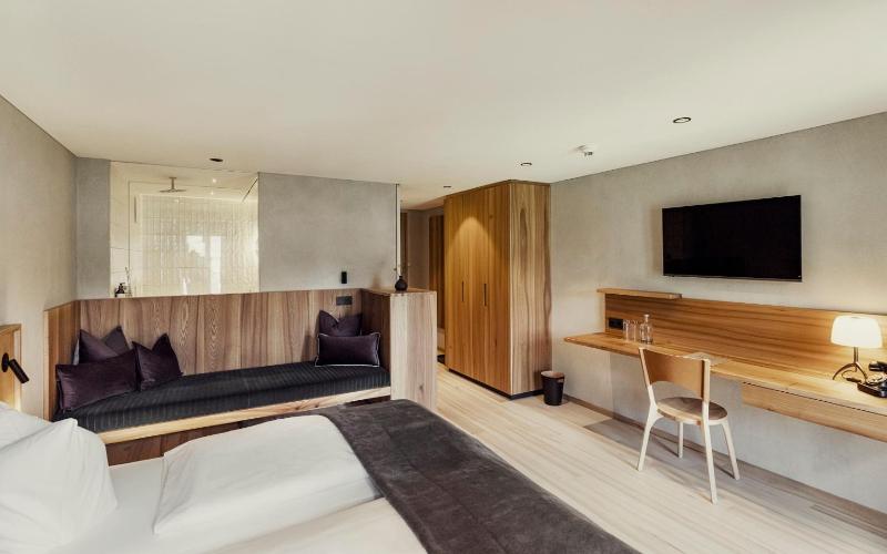 Superior Double Room image 1