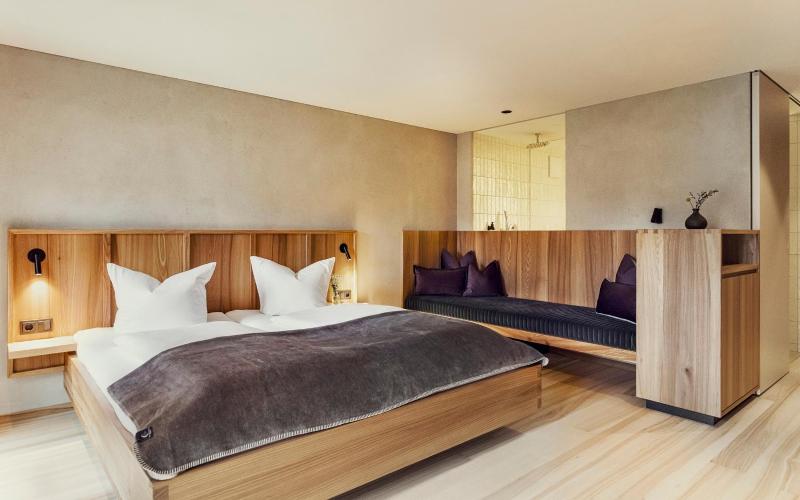 Superior Double Room image 4