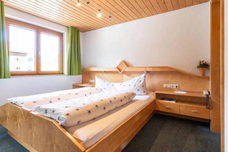 Double Room image 4