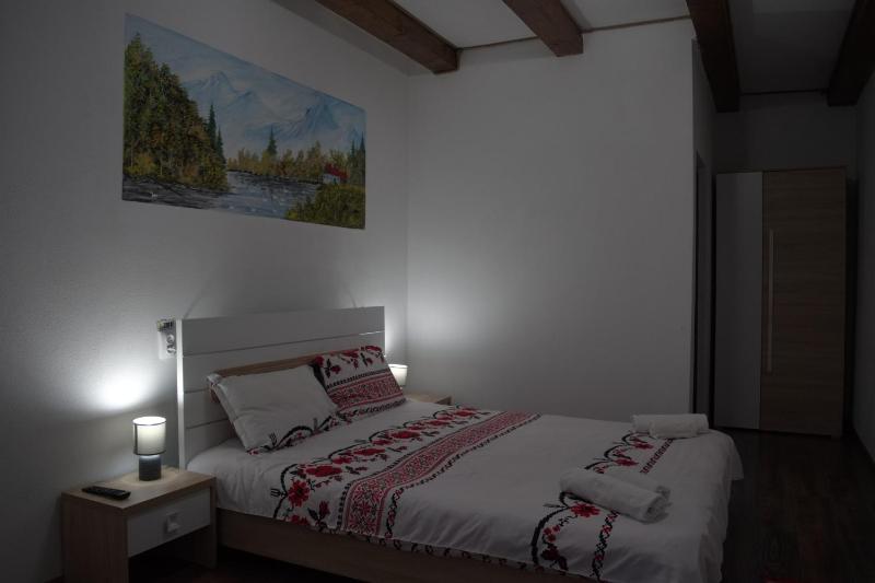 Double Room with Private Bathroom image 1