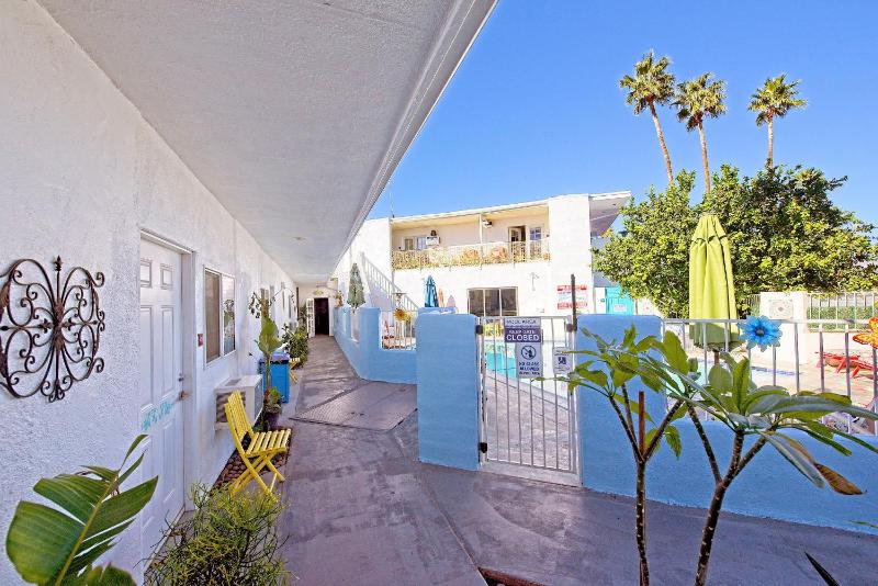 Inn at Palm Springs - image 21