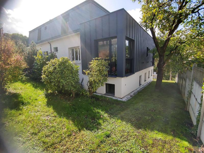 Studio with Garden View image 2