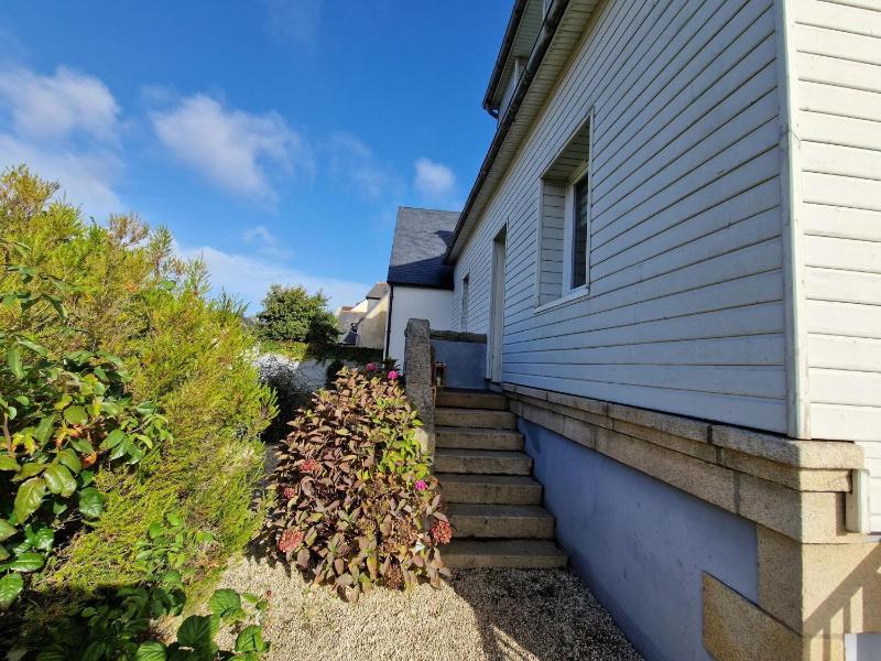 Holiday home with sea view in Perros-Guirec - image 1