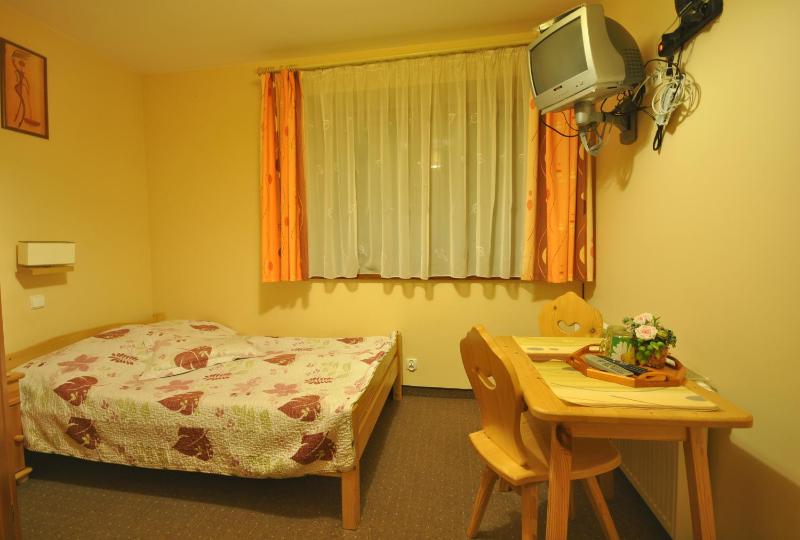 Double Room with Private Bathroom image 3