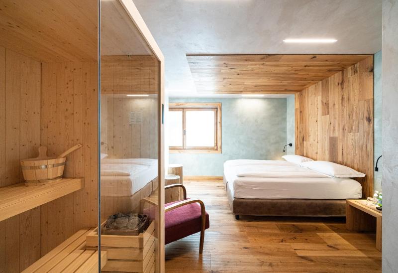 Deluxe Double or Twin  Room - Annex Ground Floor image 3