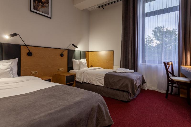 Superior Double Room image 4