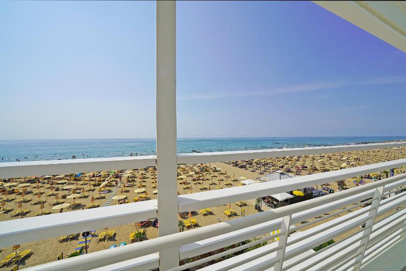 Hotel Strand a frontemare - image 14