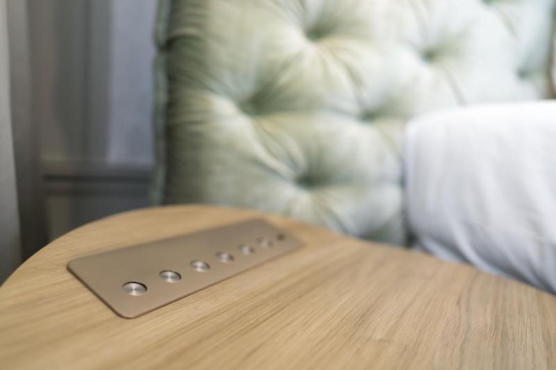 Deluxe Double Room image 2