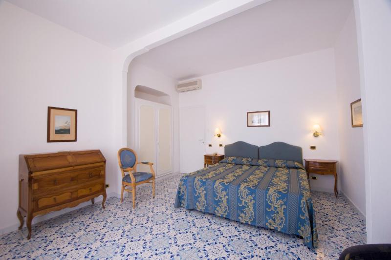 Grand Hotel Excelsior - image 19