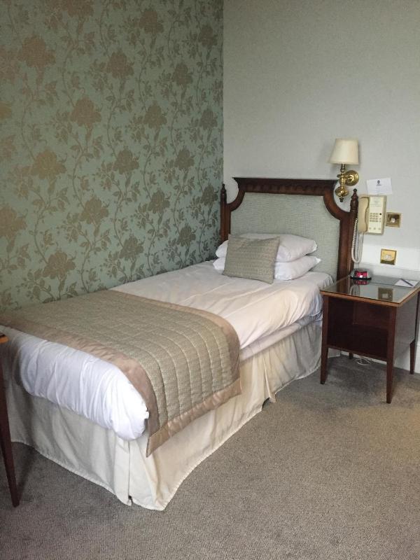 Single Room with Sea View image 4