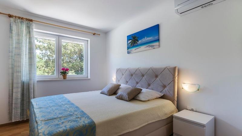 Villa Ana by Villas Holiday - image 21
