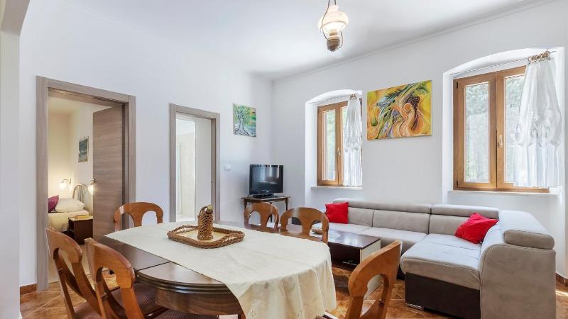 Villa Ana by Villas Holiday - image 29
