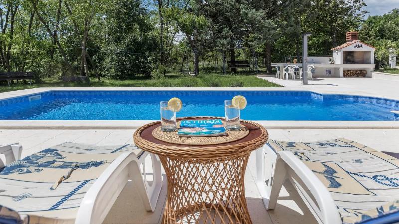 Villa Ana by Villas Holiday - image 17