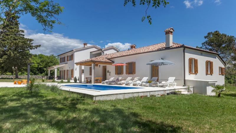 Villa Ana by Villas Holiday - image 23