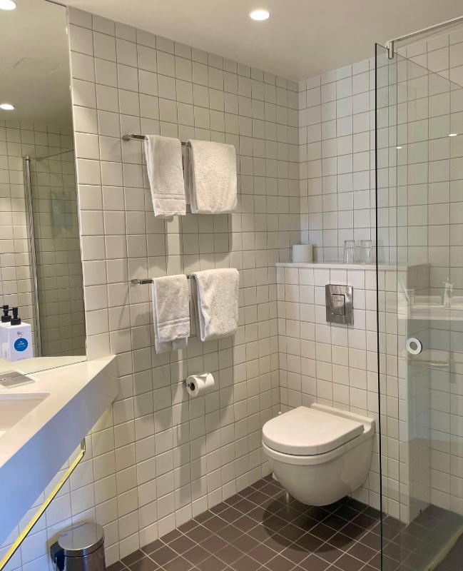 Superior Twin Room image 2