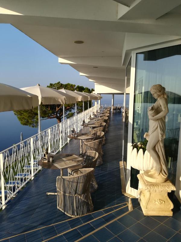 Grand Hotel Excelsior - image 6