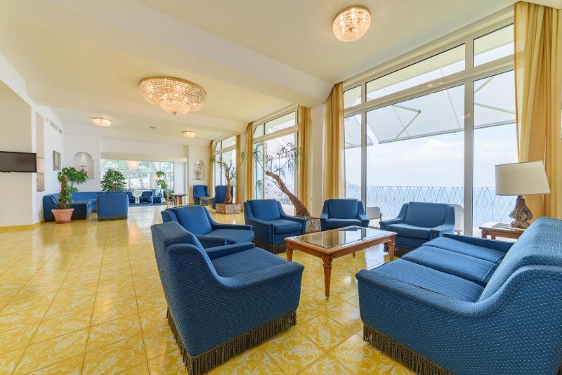 Grand Hotel Excelsior - image 10