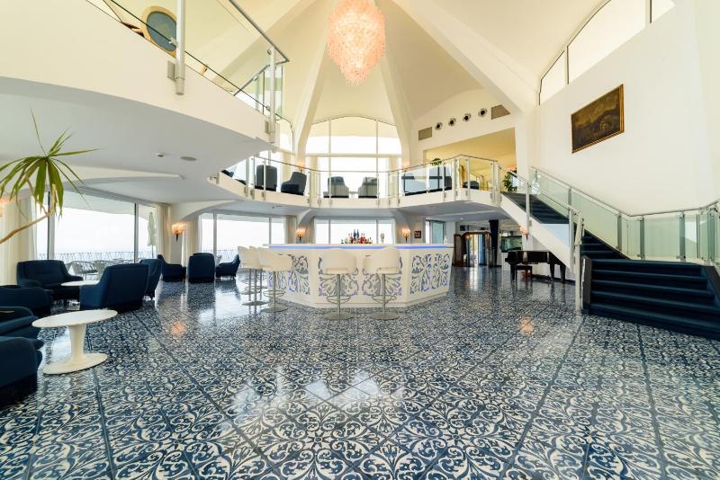 Grand Hotel Excelsior - image 5