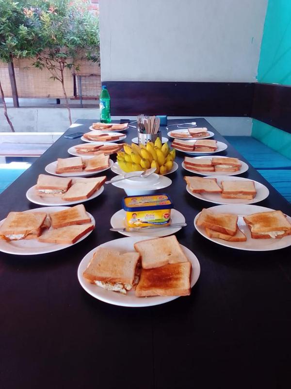 Hangover Hostels Mirissa - image 15