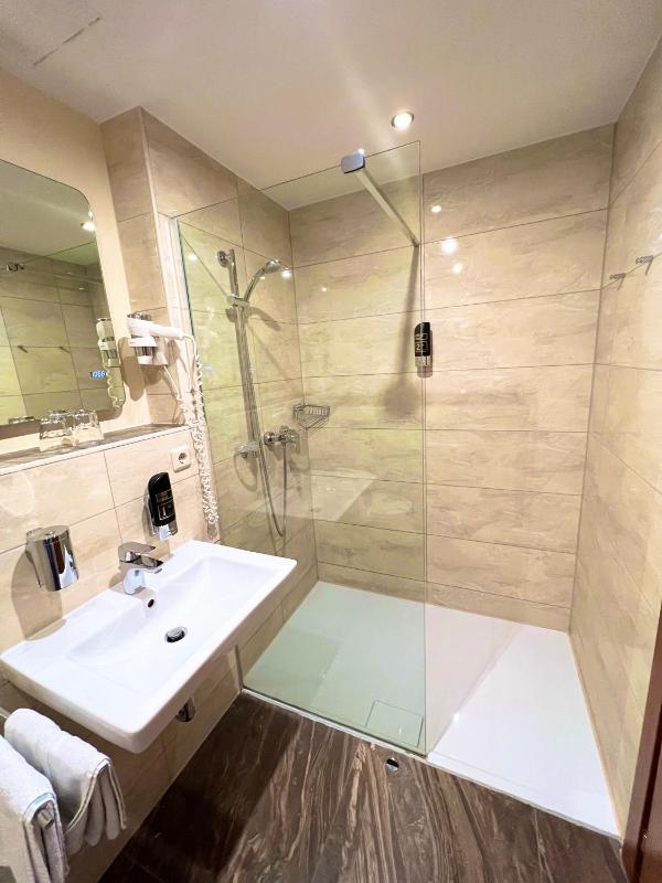 Family Room with Balcony or Terrace image 2