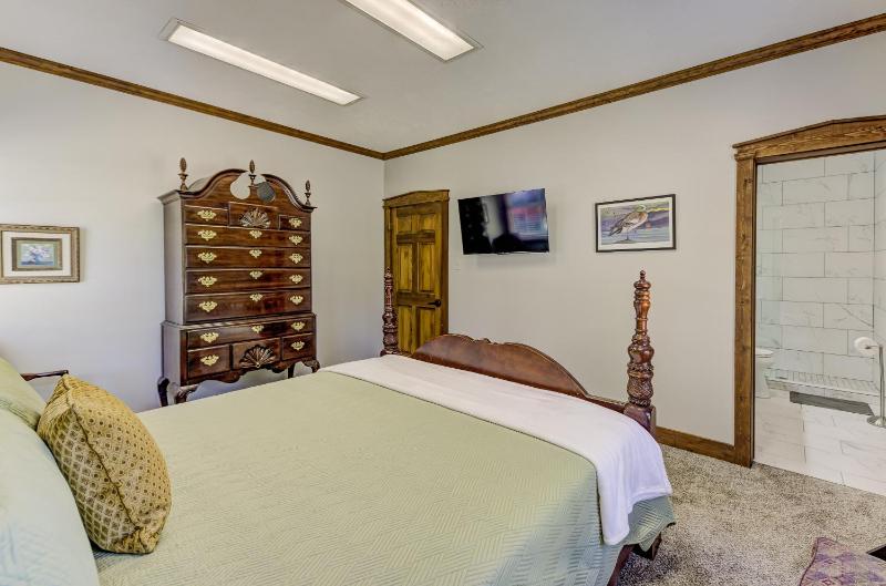 Deluxe Double Room image 3