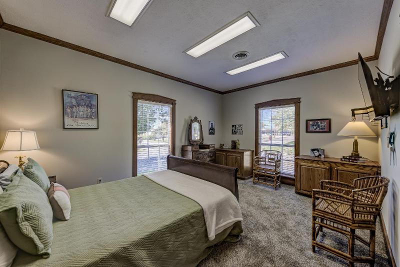 Deluxe Double Room image 1