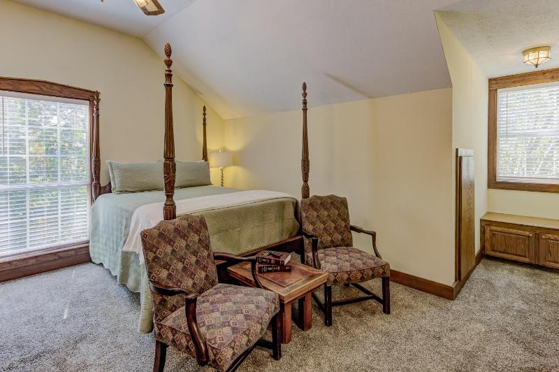 Deluxe Double Room image 1