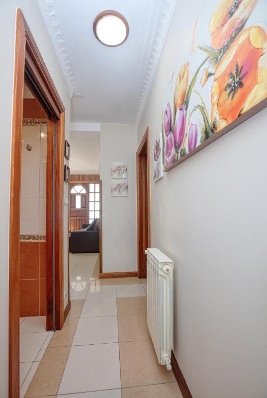 Two-Bedroom Apartment with Terrace and Sea View image 2