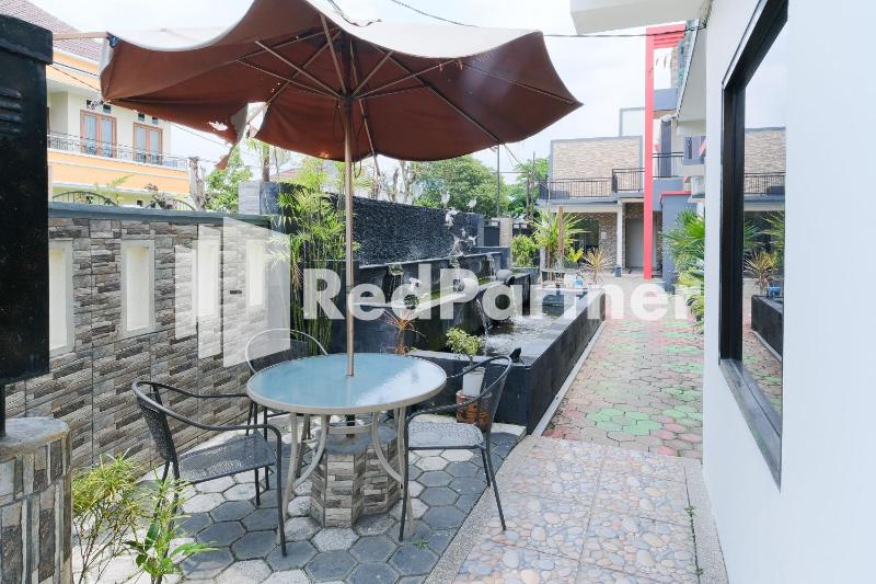 Dea Homestay Syariah at Kertomenanggal Surabaya Mitra RedDoorz - image 15