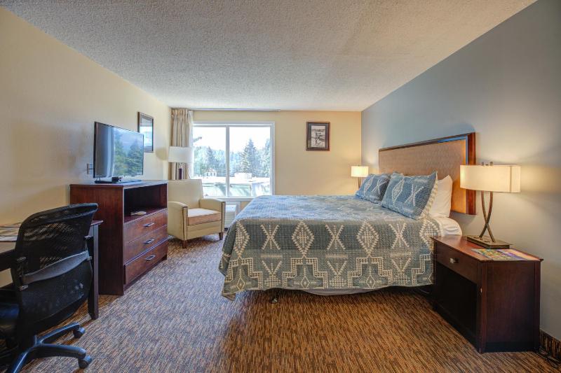 King Room image 2