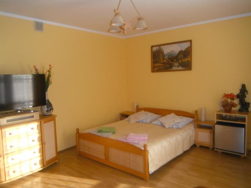 Apartment image 3