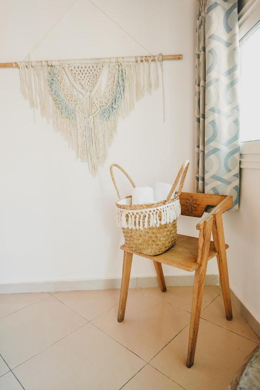 Deluxe Bungalow with Garden View image 4