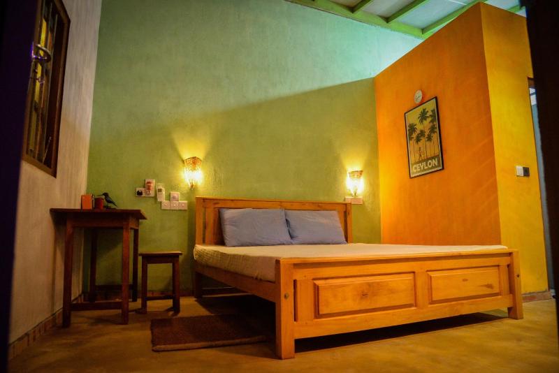 Red Eyes Cottage-Hikkaduwa - image 9