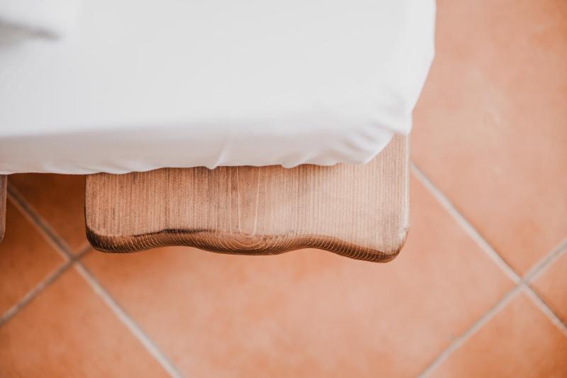 Small Double Room image 2